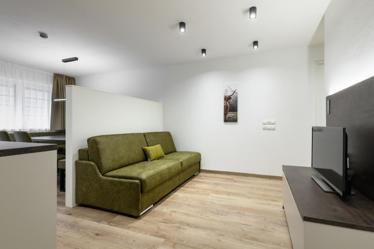 Sambock Quarter Pustrabase Apartment Brunico Exterior photo